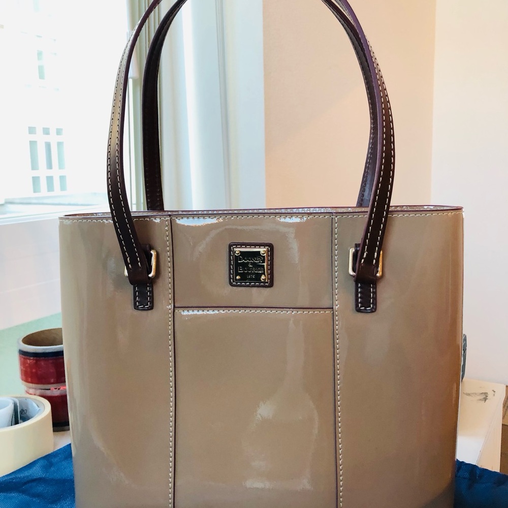 Dooney & Bourke Glossy Beige Tote